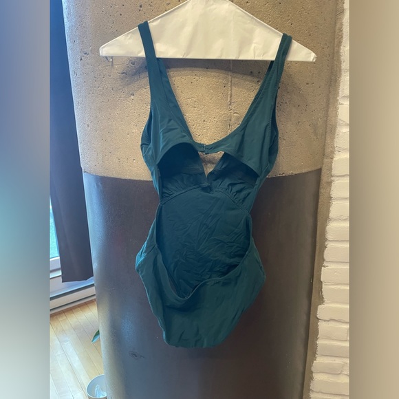 Zara swim - Picture 3 of 5